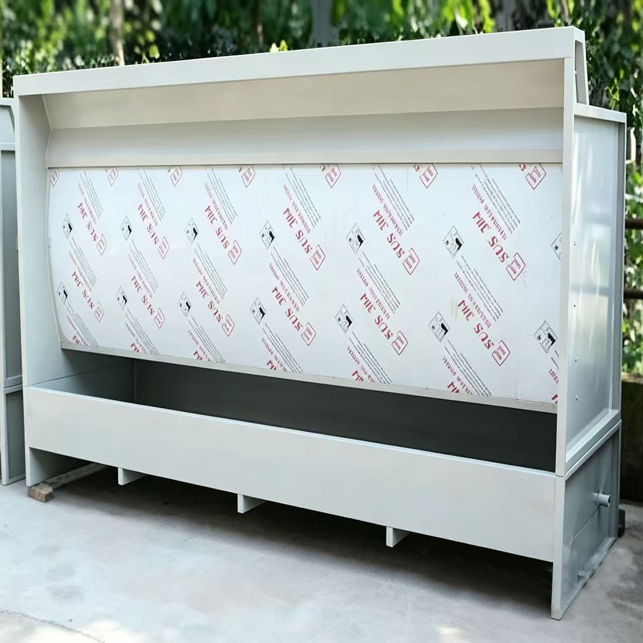 Hurricane High-Efficiency Water Curtain Cabinet